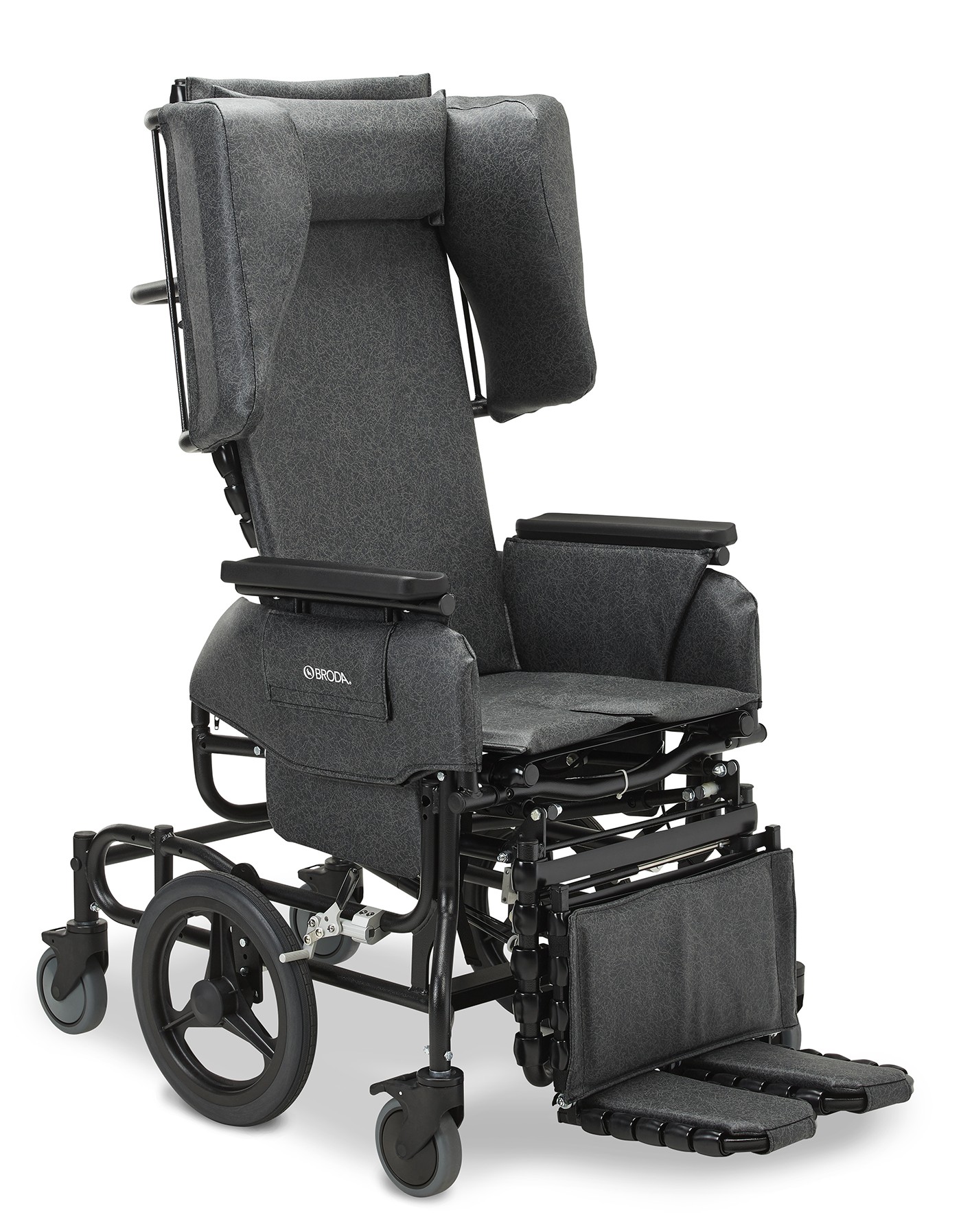 Midline positioning wheelchair with large rear wheel option The Broda midline positioning wheelchair with optional large, self-propelling rear wheels.